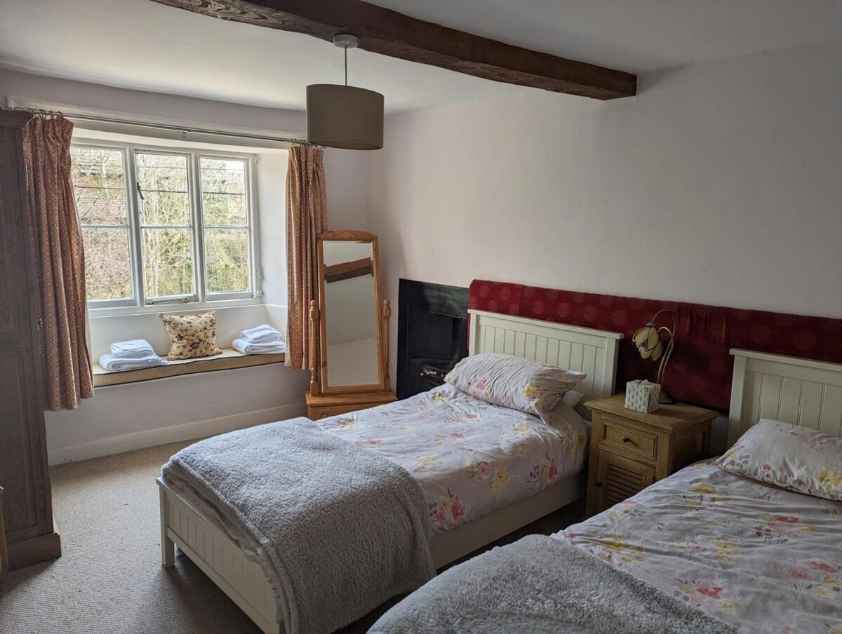 Bed and Breakfast Bartholomew Arms Maidford Екстер'єр фото